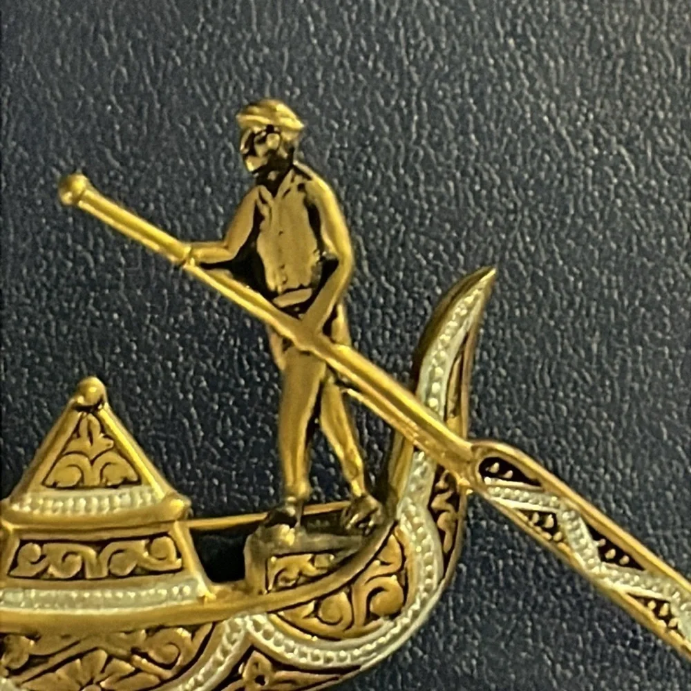 Vintage Damascene Toledo gold V enetian gondolier with paddle brooch Spain